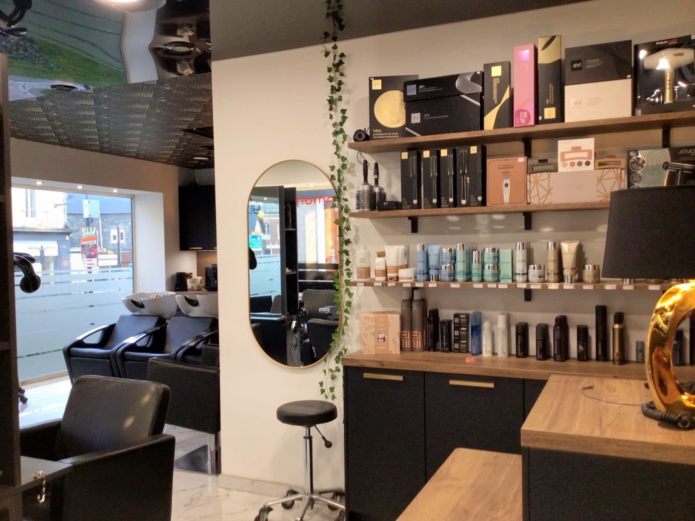 Espace produits et soins capillaires du Studio David (SD)
